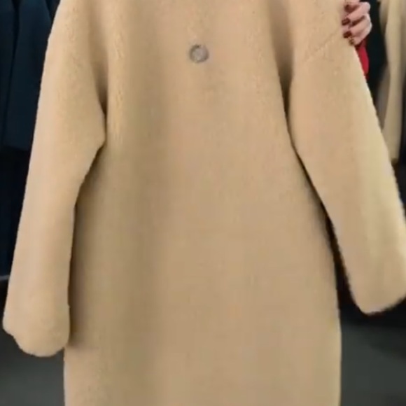 Eco fur coat. Teddy coat - Picture 2 of 2